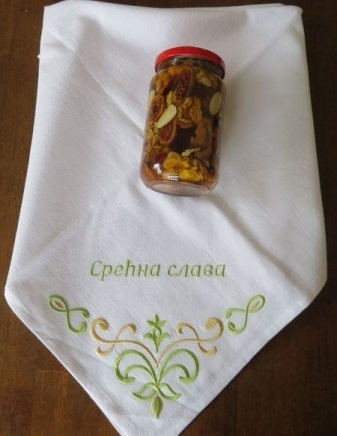 リネンのテーブルクロス